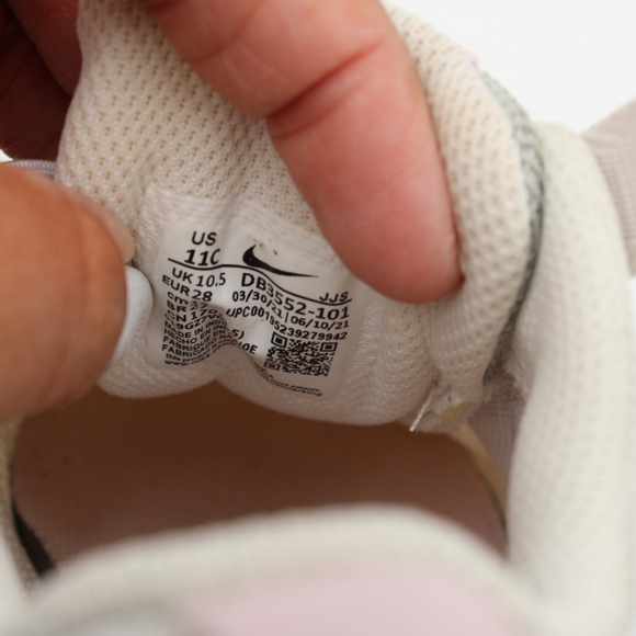 Toddler Nike Sneakers Size 11C - White/Purple (Style# DB3552-101) - Picture 6 of 6